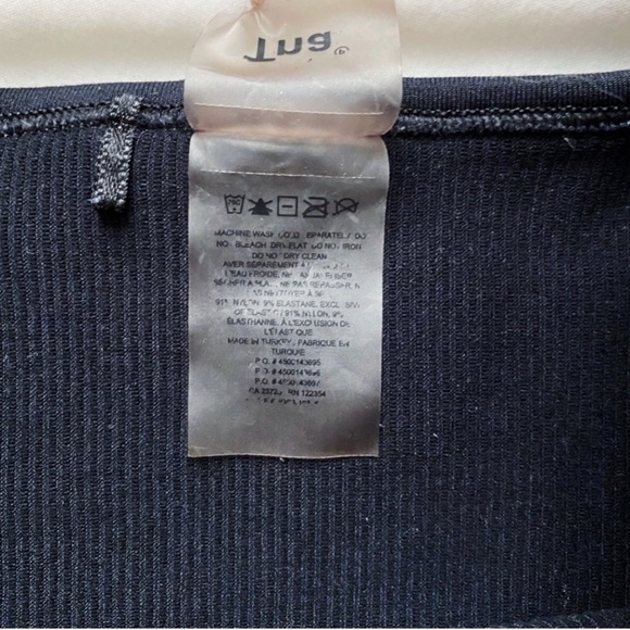 Aritzia TNA Black Squared Neck Ribbed Sports Bra - Picture 5 of 8